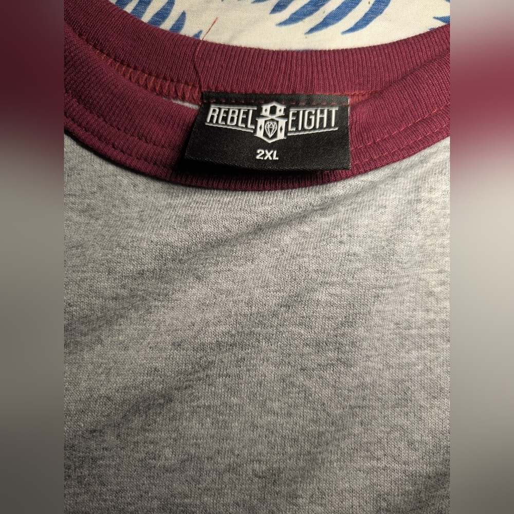 Rebel8 Gray and Maroon Raglan 3/4 Sleeve Men's Shirt - Picture 4 of 7
